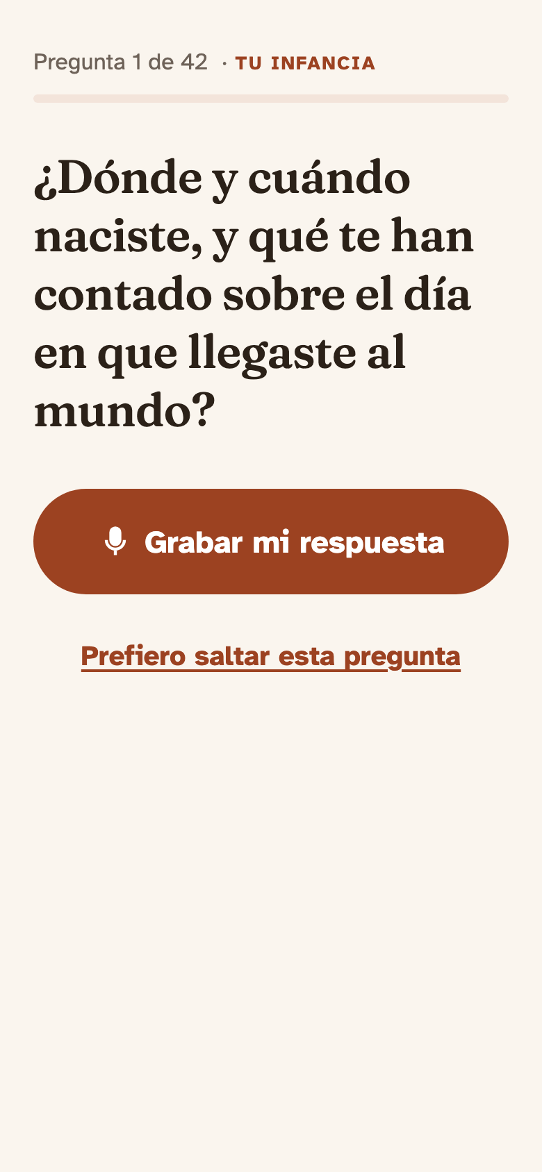 La app mientras graba: la pregunta en letra grande y el botón para grabar la respuesta.